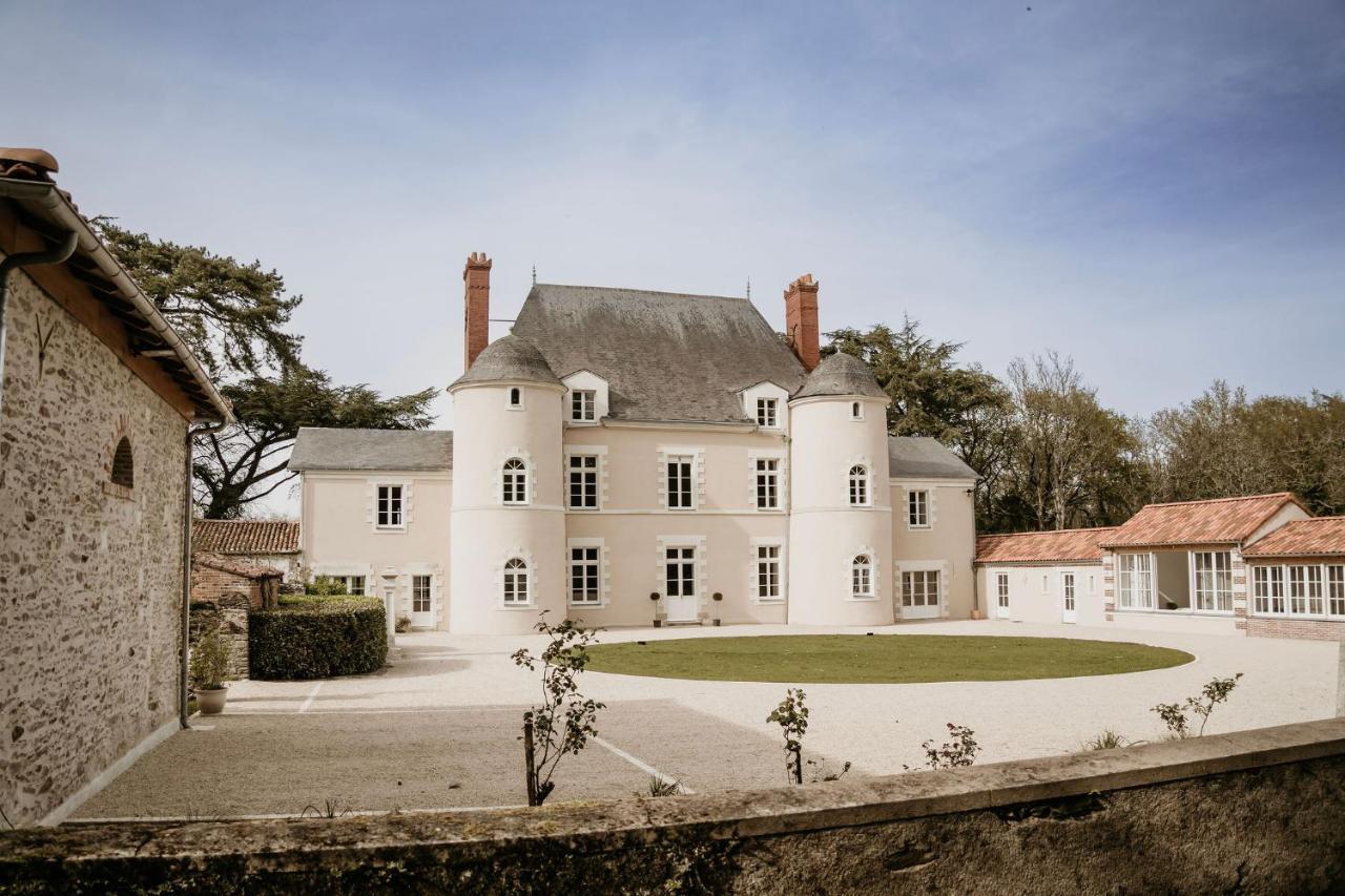 Bed and Breakfast Domaine De La Mazure La Chapelle-Basse-Mer Экстерьер фото